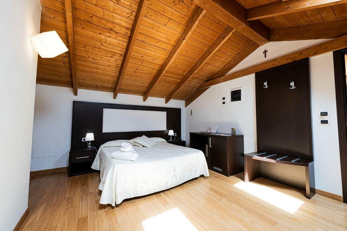 Bed and Breakfast Antico Borgo К'єті Екстер'єр фото